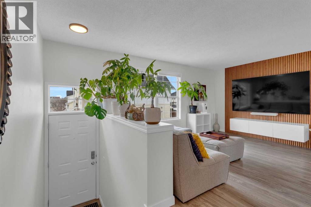 148 Prestwick Acres Lane Se, Calgary, Alberta  T2Z 3Y3 - Photo 3 - A2299612