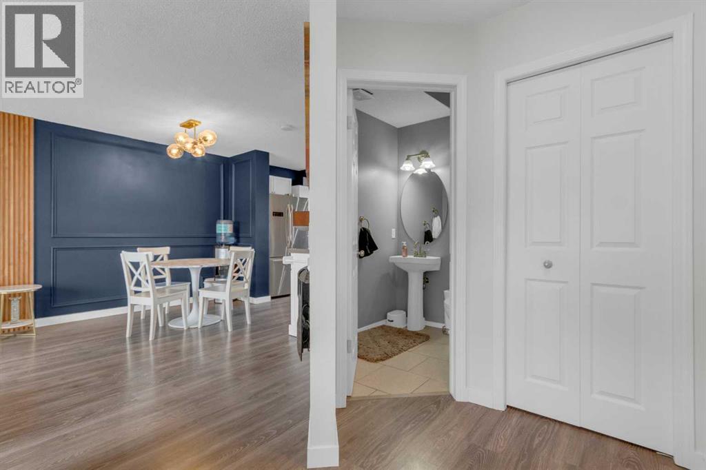 148 Prestwick Acres Lane Se, Calgary, Alberta  T2Z 3Y3 - Photo 14 - A2299612