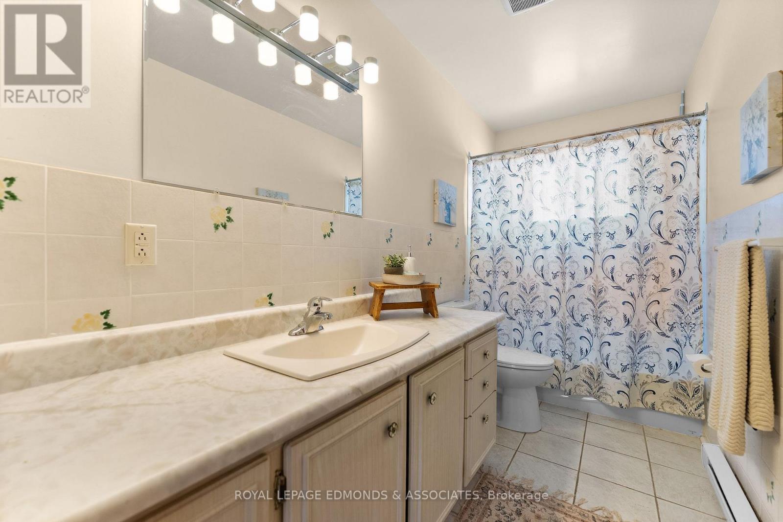 35 Harris Crescent, Whitewater Region, Ontario  K0J 1C0 - Photo 20 - X13015894