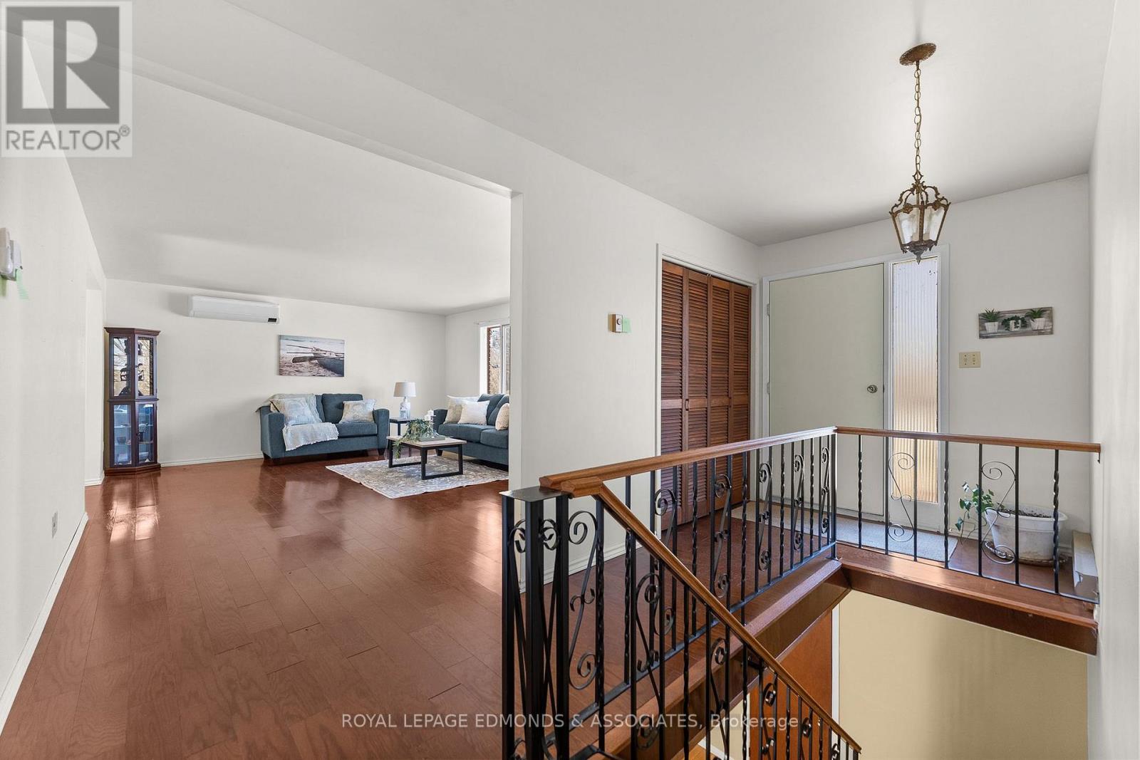 35 Harris Crescent, Whitewater Region, Ontario  K0J 1C0 - Photo 6 - X13015894