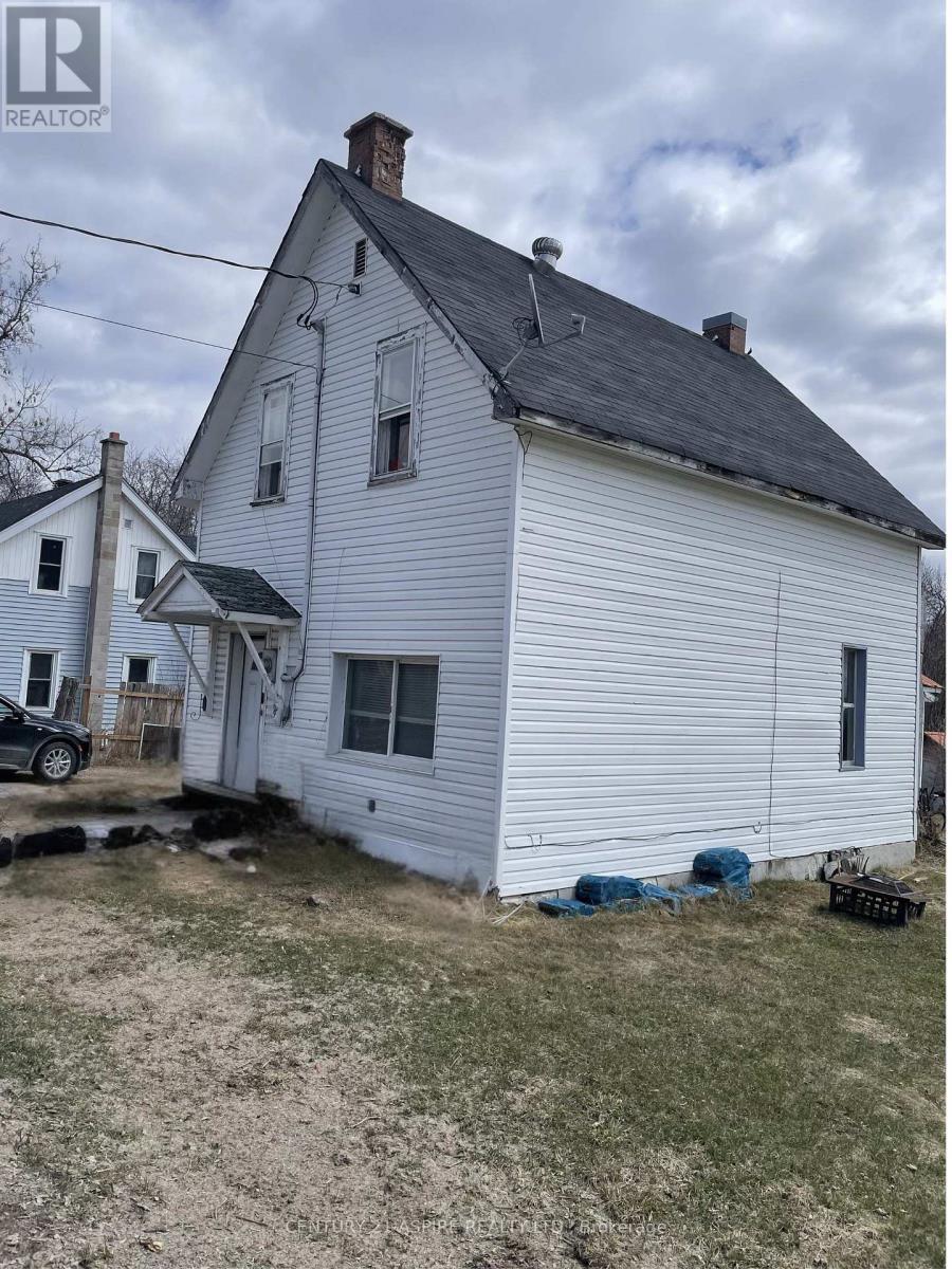 5121 60 Highway, Admaston/bromley, Ontario  K0J 1S0 - Photo 2 - X13015896