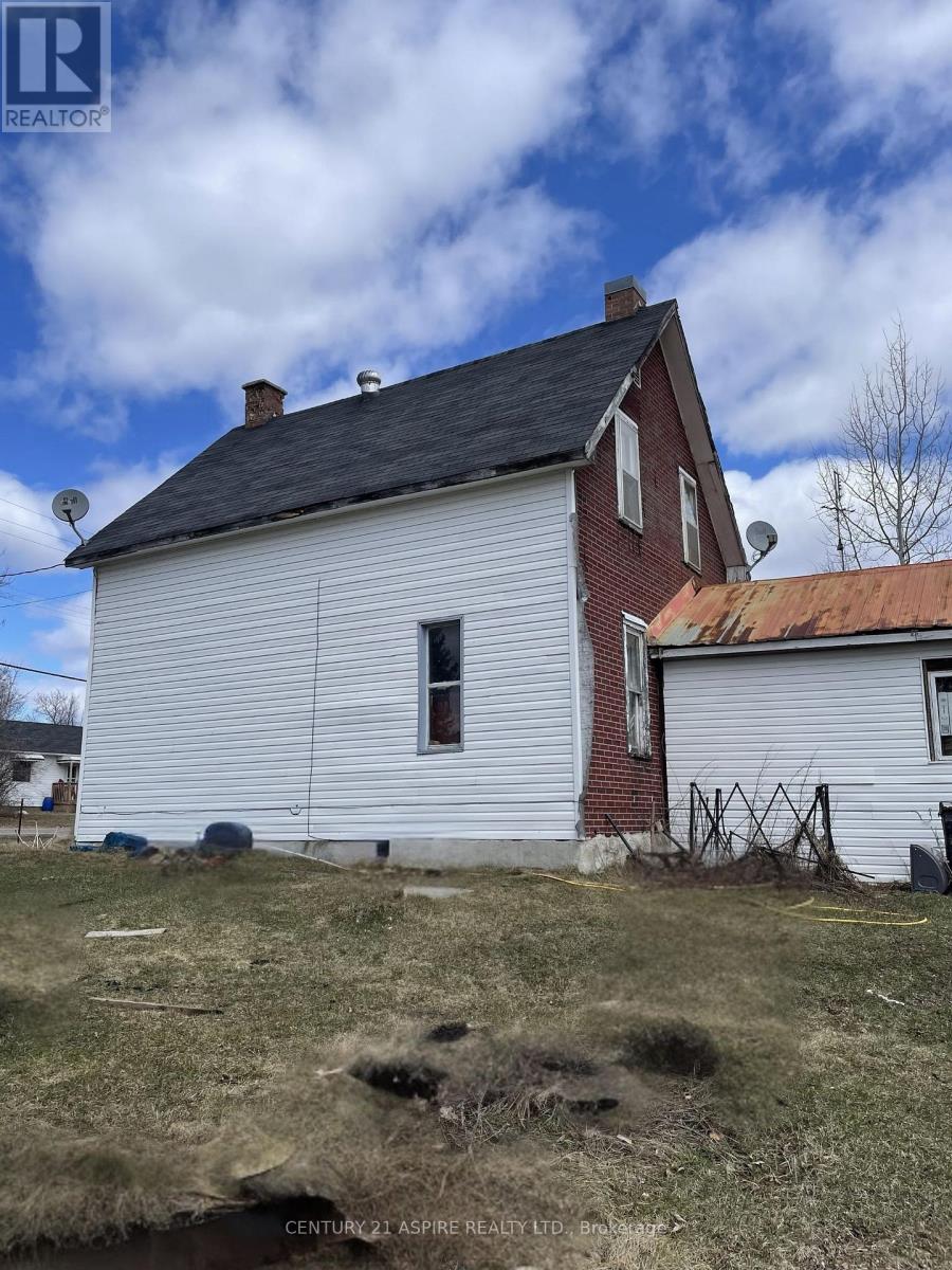 5121 60 Highway, Admaston/bromley, Ontario  K0J 1S0 - Photo 3 - X13015896