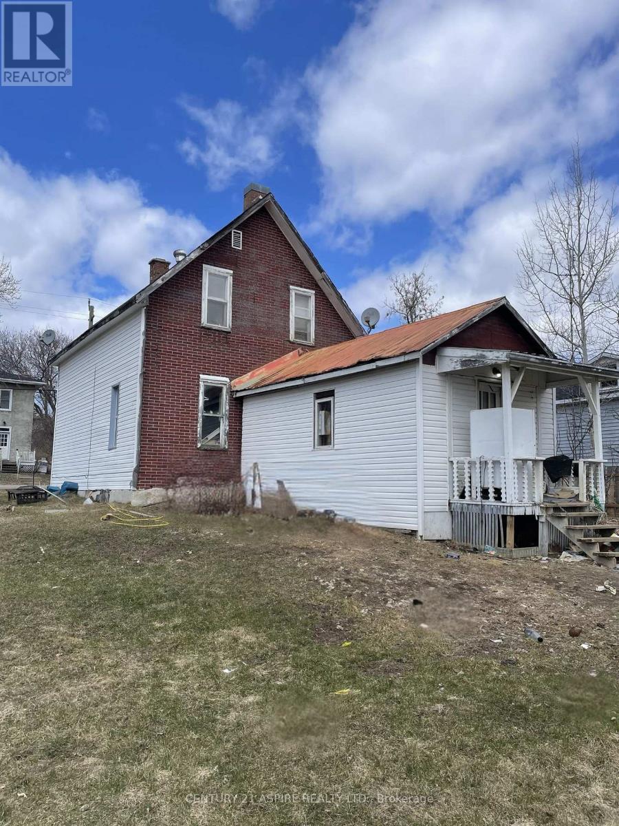 5121 60 Highway, Admaston/bromley, Ontario  K0J 1S0 - Photo 4 - X13015896