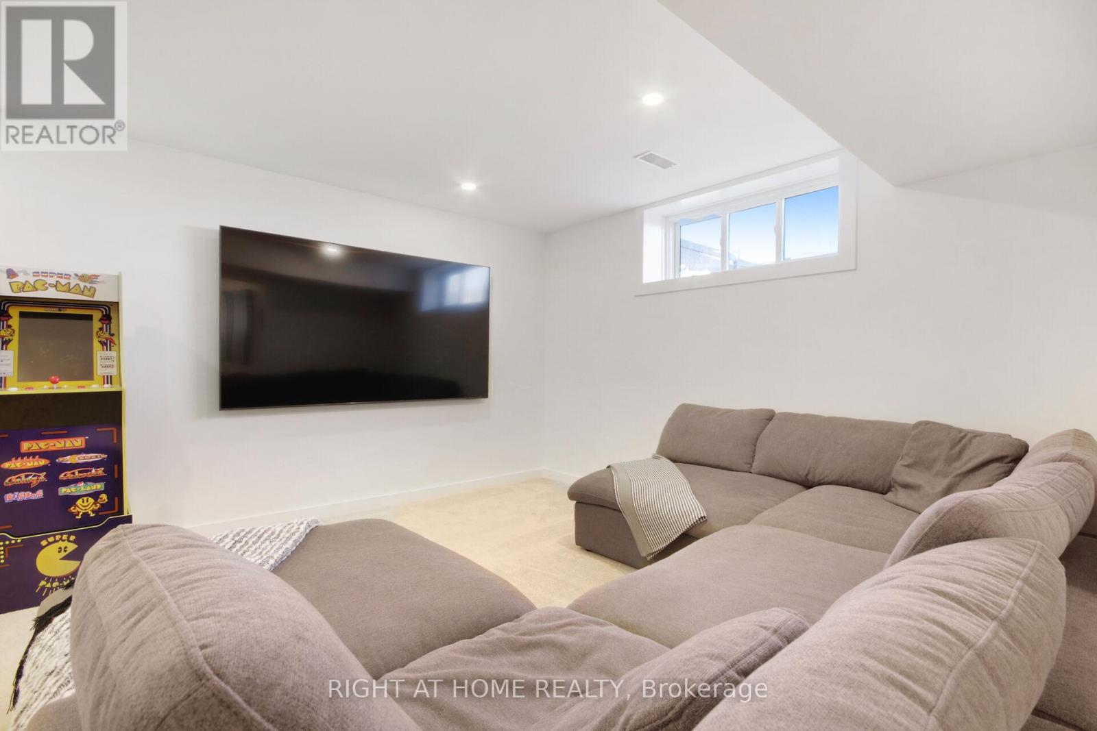 77 Dunlop Road, Carleton Place, Ontario  K7C 0R8 - Photo 38 - X13015960