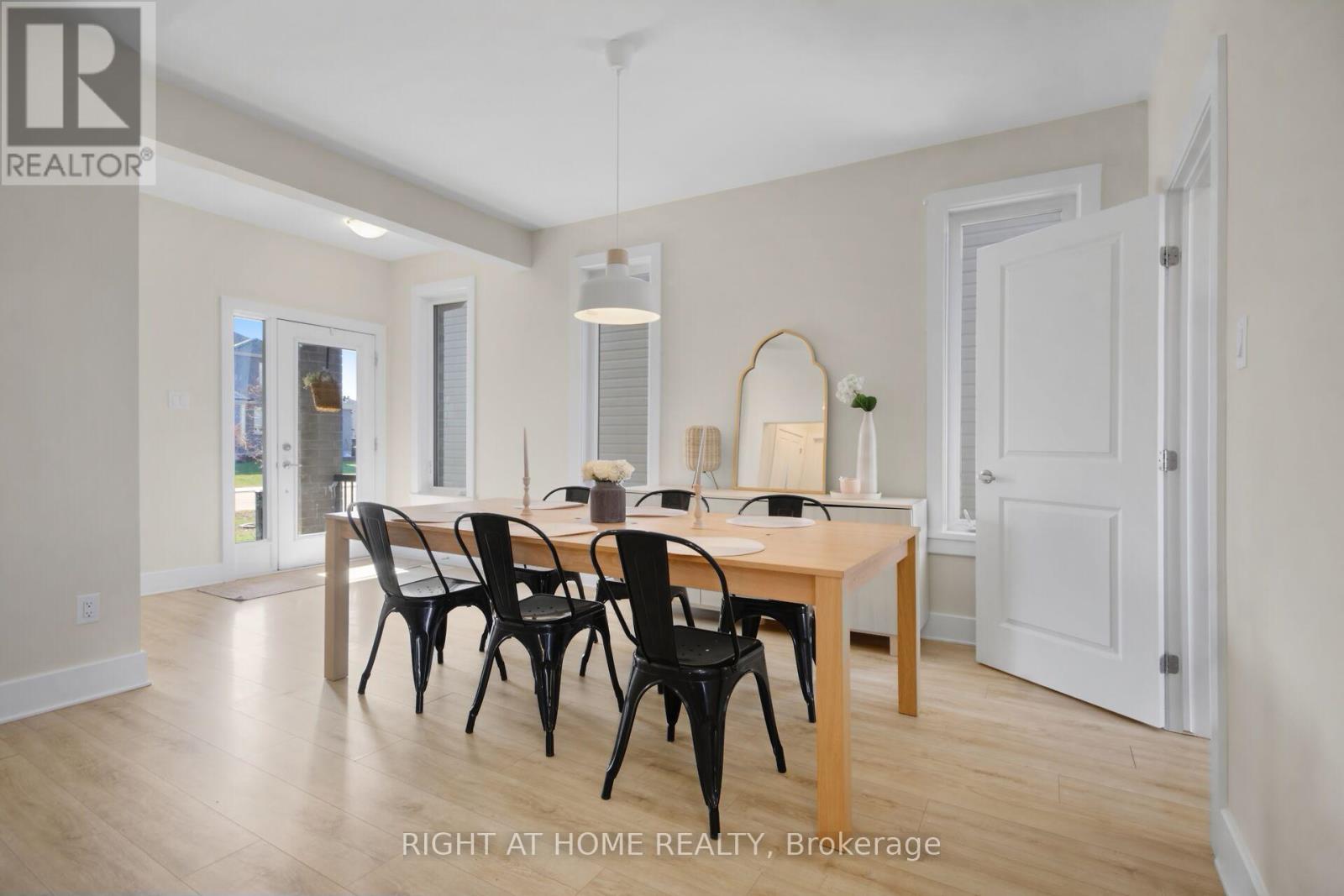 77 Dunlop Road, Carleton Place, Ontario  K7C 0R8 - Photo 4 - X13015960