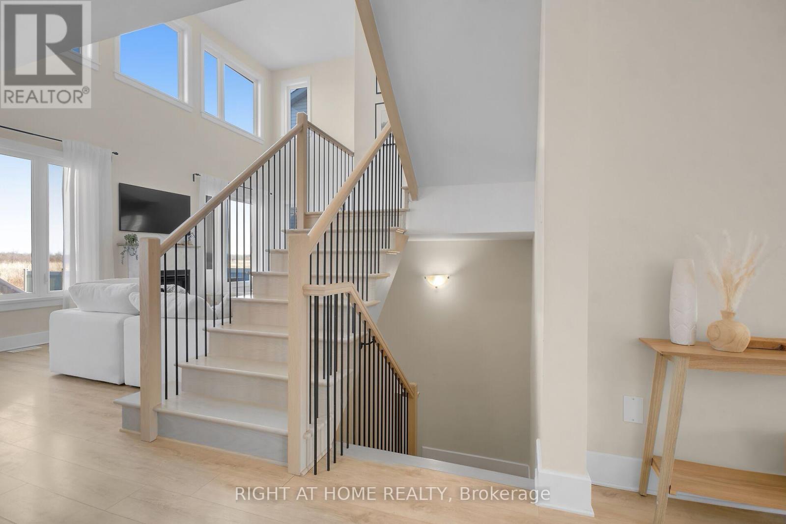 77 Dunlop Road, Carleton Place, Ontario  K7C 0R8 - Photo 6 - X13015960