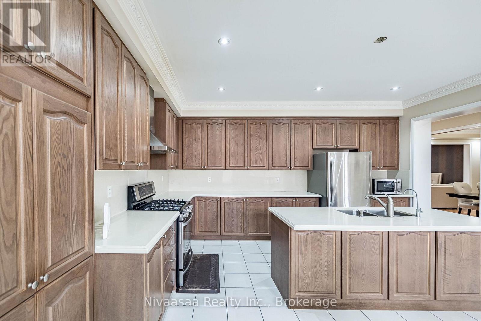 15 Picasso Drive, Brampton, Ontario  L6P 3L6 - Photo 17 - W13015902