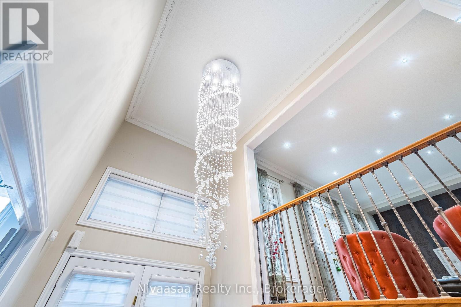 15 Picasso Drive, Brampton, Ontario  L6P 3L6 - Photo 4 - W13015902