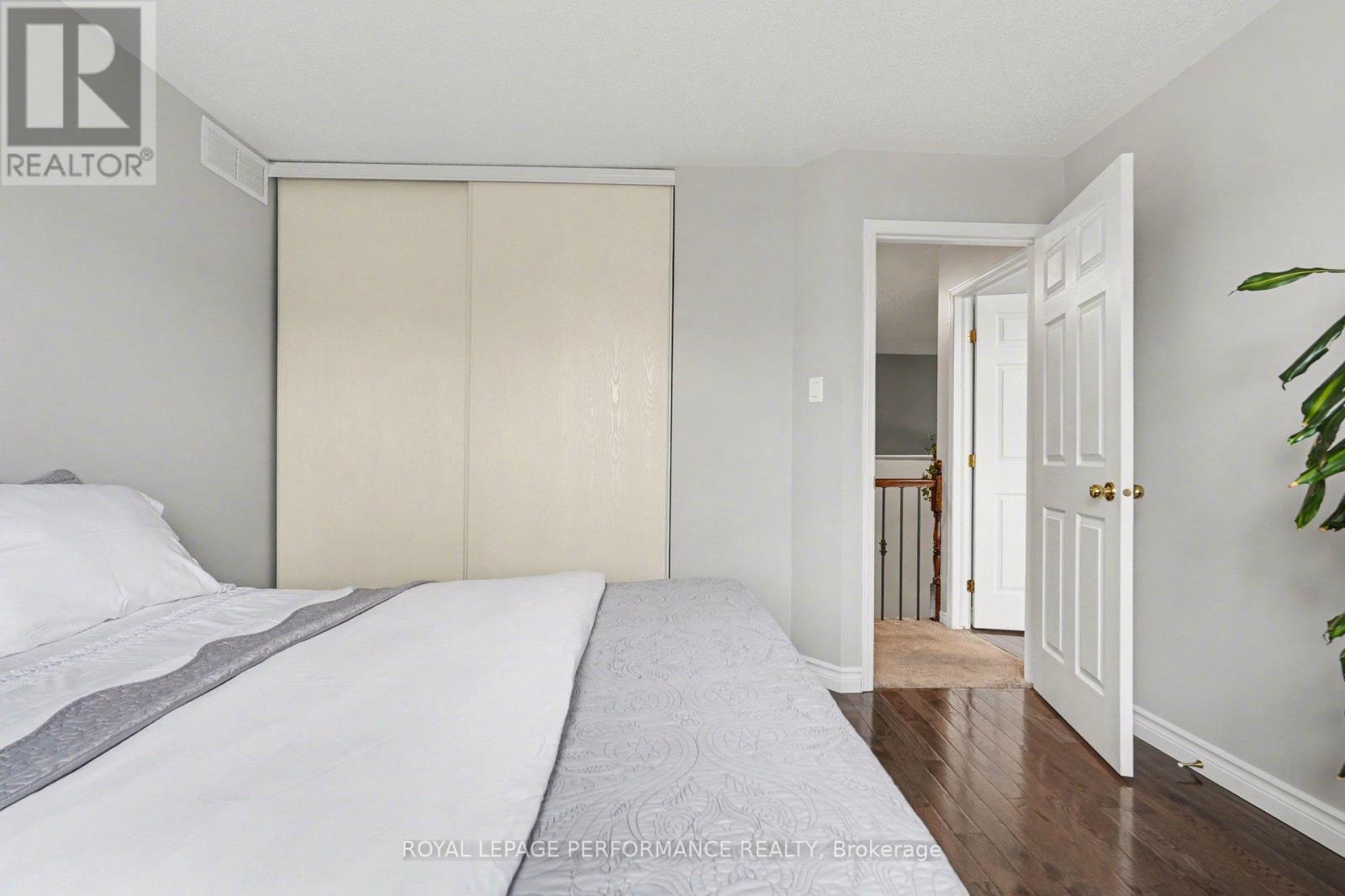 992 Ballantyne Drive, Ottawa, Ontario  K4A 4H4 - Photo 27 - X12963384