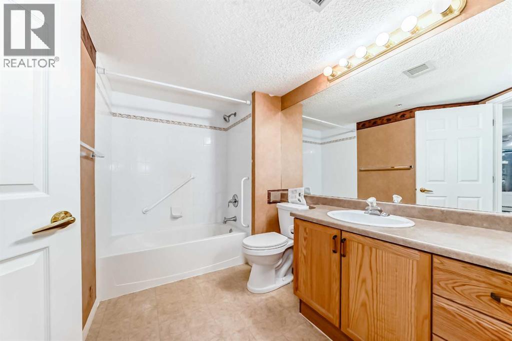 3202 Sienna Park Green Sw, Calgary, Alberta  T3H 3N7 - Photo 22 - A2292319