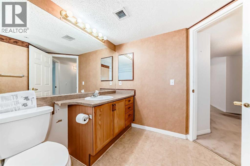 3202 Sienna Park Green Sw, Calgary, Alberta  T3H 3N7 - Photo 23 - A2292319