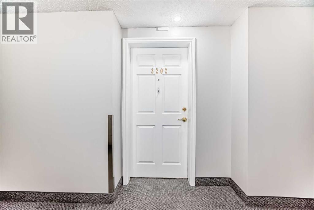 3202 Sienna Park Green Sw, Calgary, Alberta  T3H 3N7 - Photo 31 - A2292319