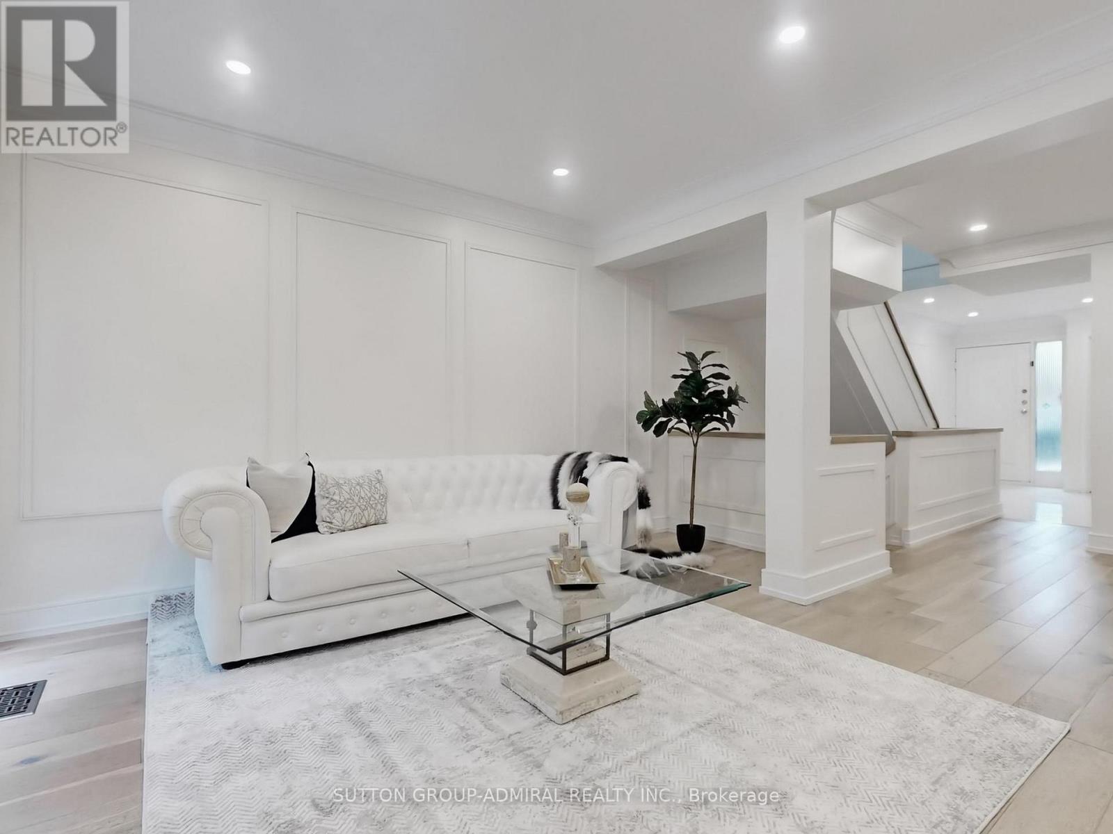 2 - 296 TORRESDALE AVENUE, Toronto, Ontario