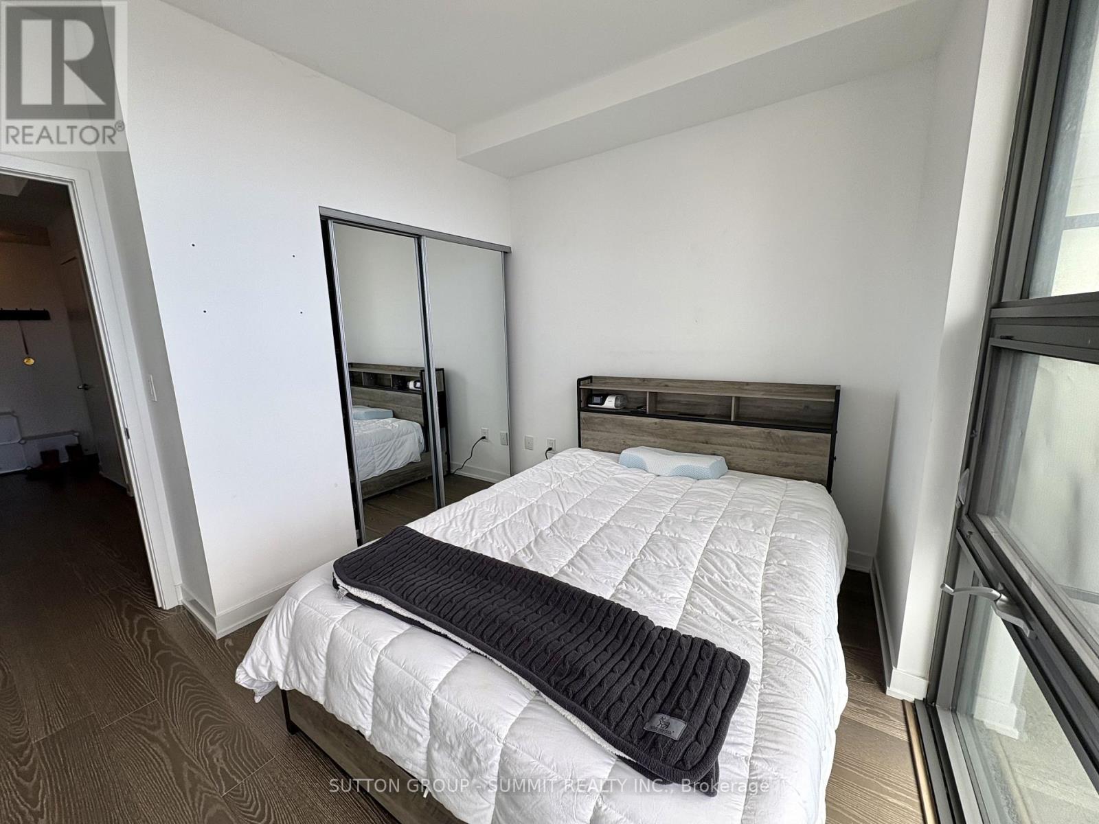 3006 - 11 Wellesley Street, Toronto, Ontario  M4Y 0G4 - Photo 16 - C13015876