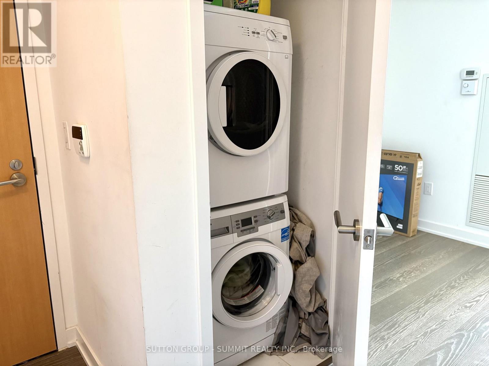 3006 - 11 Wellesley Street, Toronto, Ontario  M4Y 0G4 - Photo 21 - C13015876