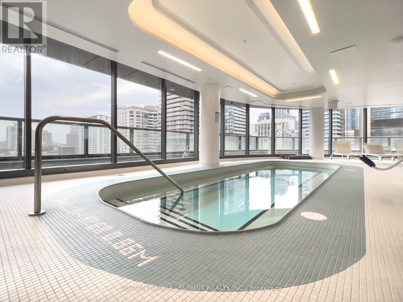 3006 - 11 Wellesley Street, Toronto, Ontario  M4Y 0G4 - Photo 4 - C13015876