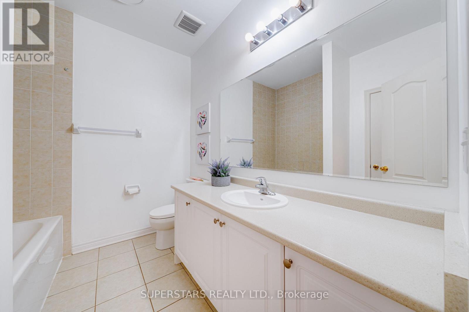 8 Kavanagh Avenue, East Gwillimbury, Ontario  L9N 0P6 - Photo 28 - N13015878