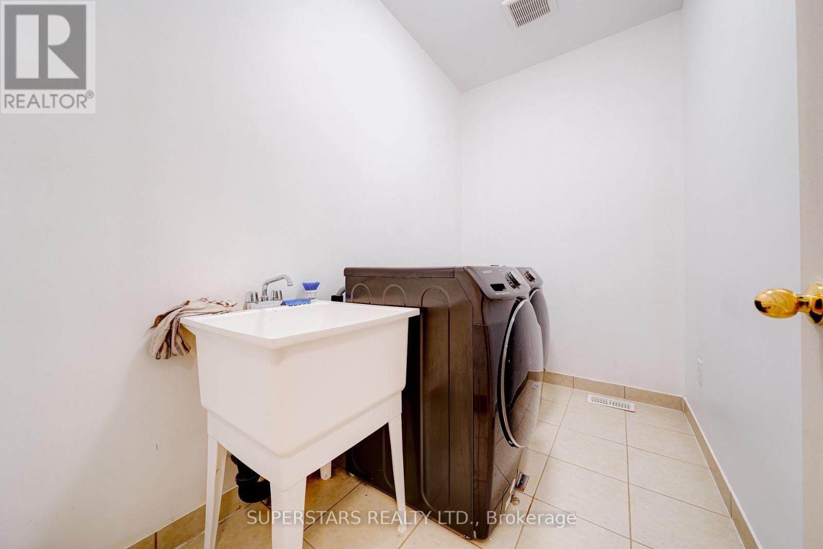 8 Kavanagh Avenue, East Gwillimbury, Ontario  L9N 0P6 - Photo 29 - N13015878