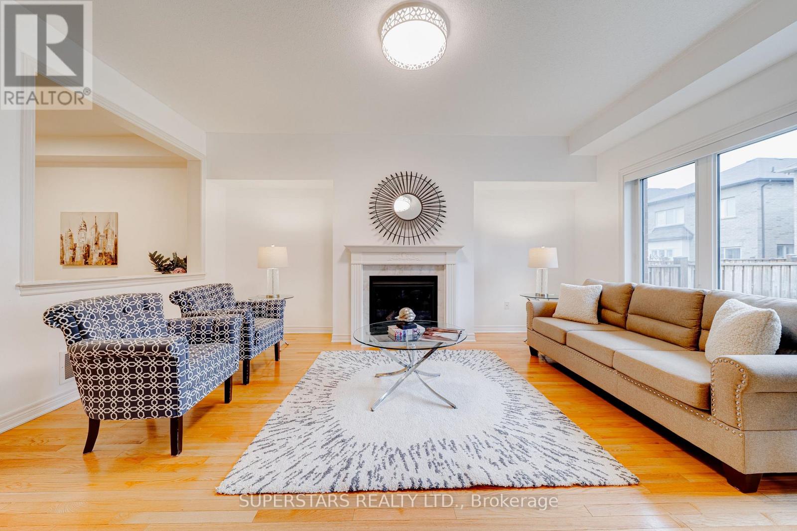 8 Kavanagh Avenue, East Gwillimbury, Ontario  L9N 0P6 - Photo 5 - N13015878