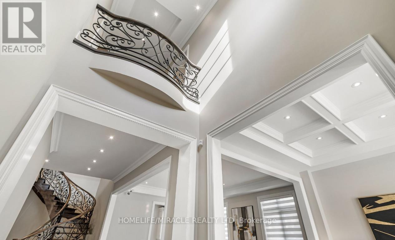 320 Torrey Pines Road, Vaughan, Ontario  L4H 3X3 - Photo 2 - N13015946