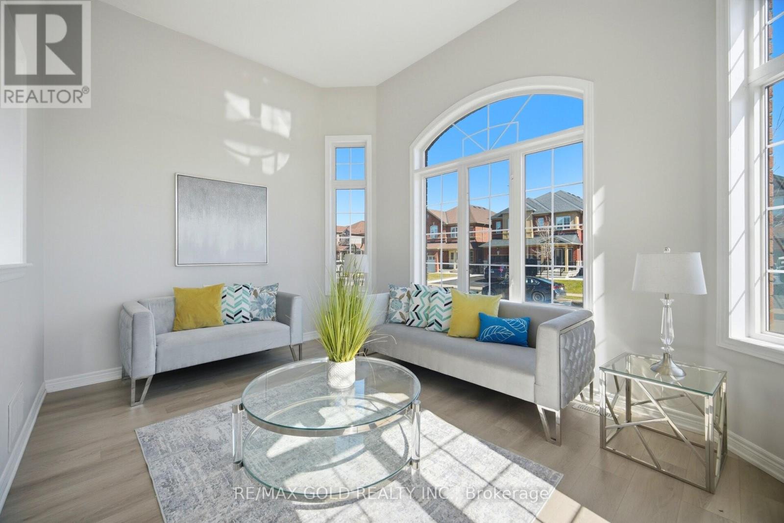 26 Gorevale Drive, Brampton, Ontario  L6P 1N9 - Photo 7 - W12992312