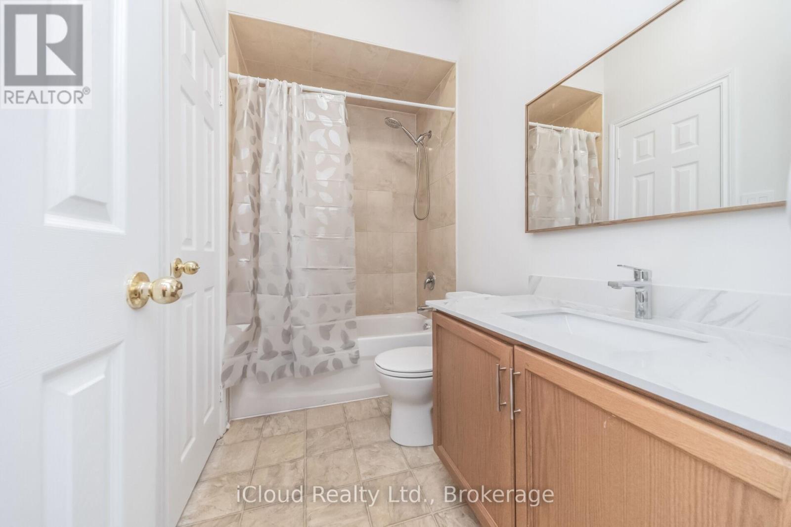 63 Spadina Road, Brampton, Ontario  L6X 4X6 - Photo 34 - W13012758