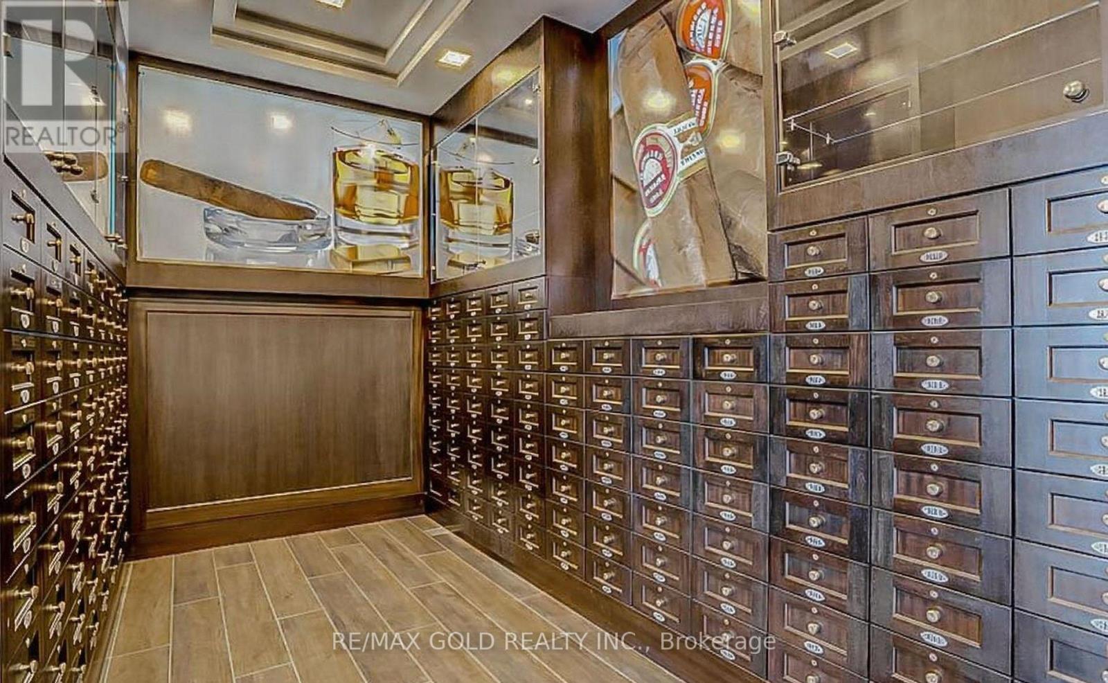 1919 - 30 Shore Breeze Drive, Toronto, Ontario  M8V 1A1 - Photo 4 - W13015684