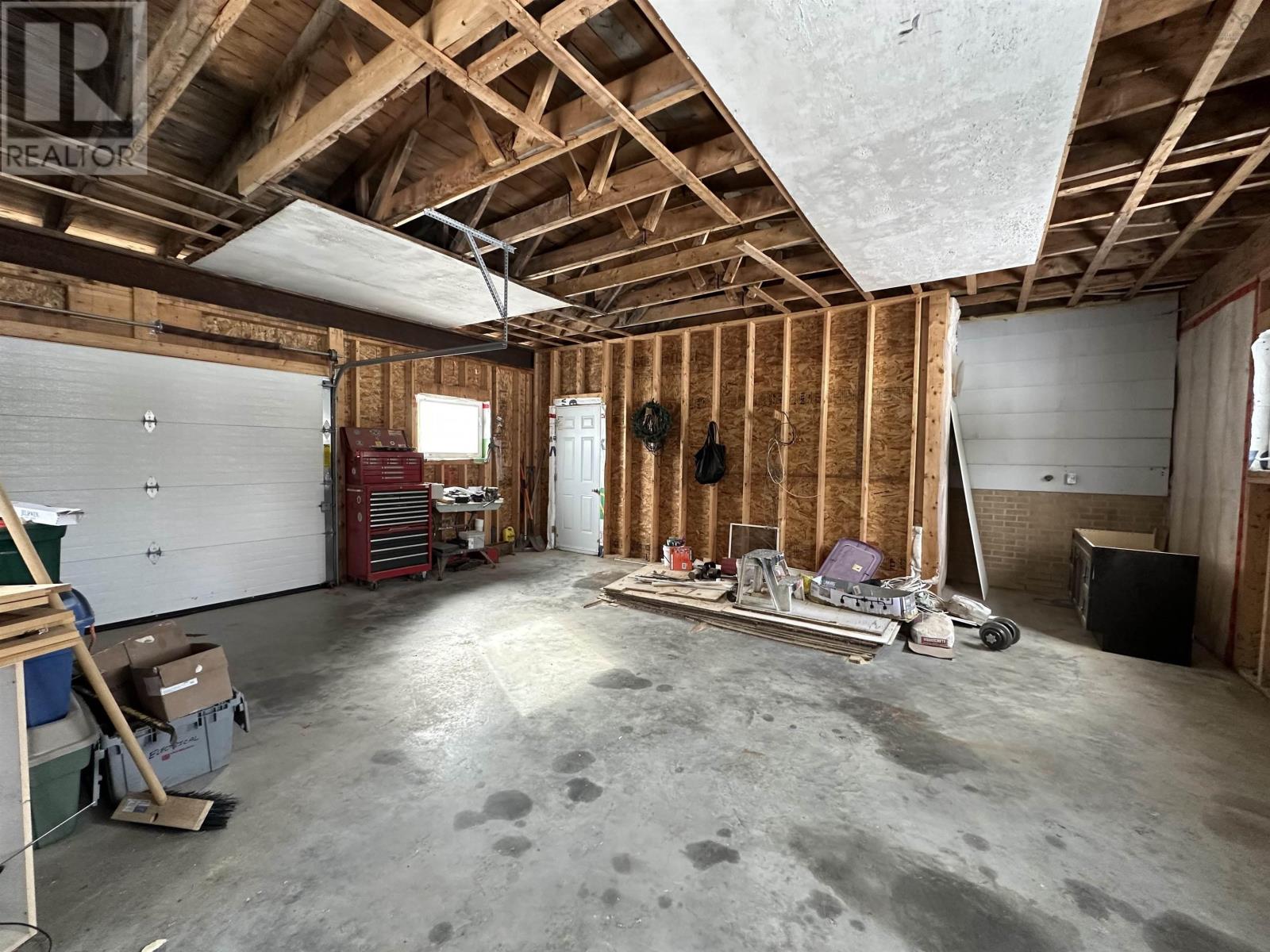 2 Huntington Street, Yarmouth, Nova Scotia  B5A 2R9 - Photo 31 - 202528429