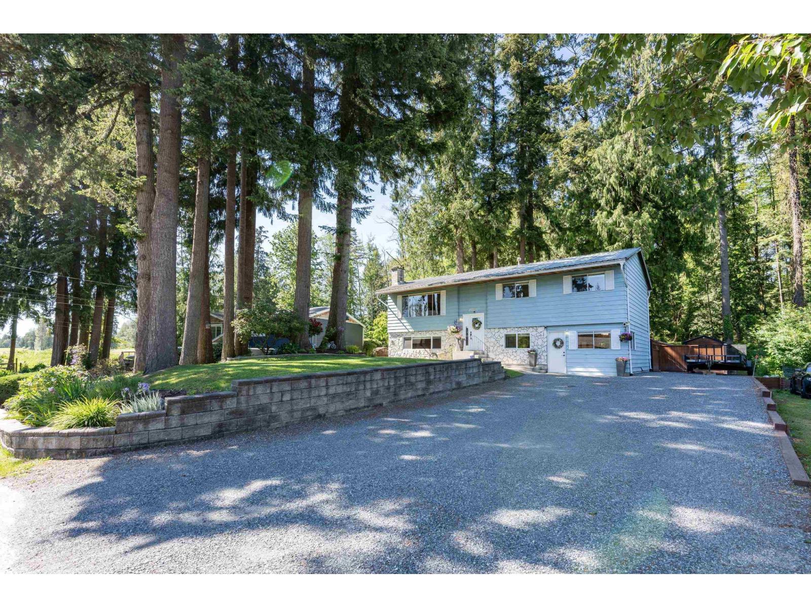 25165 11b Avenue, Langley, British Columbia  V4W 2S7 - Photo 1 - R3111959