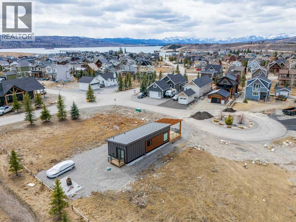 134 Cottageclub Court, Rural Rocky View County, Alberta  T4C 1B1 - Photo 6 - A2302815