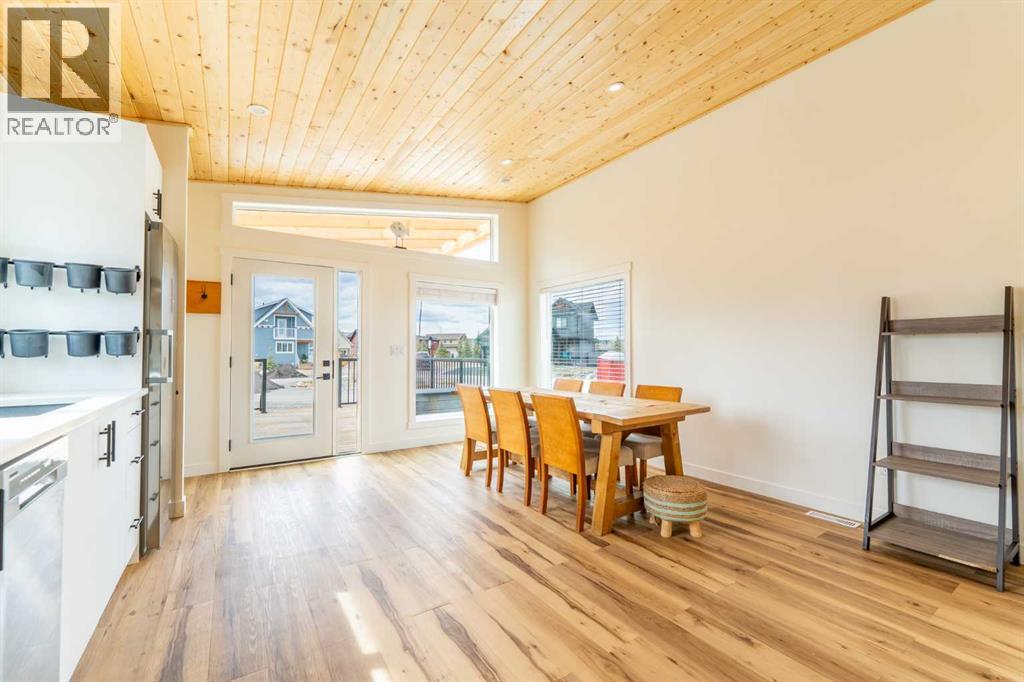 134 Cottageclub Court, Rural Rocky View County, Alberta  T4C 1B1 - Photo 14 - A2302815