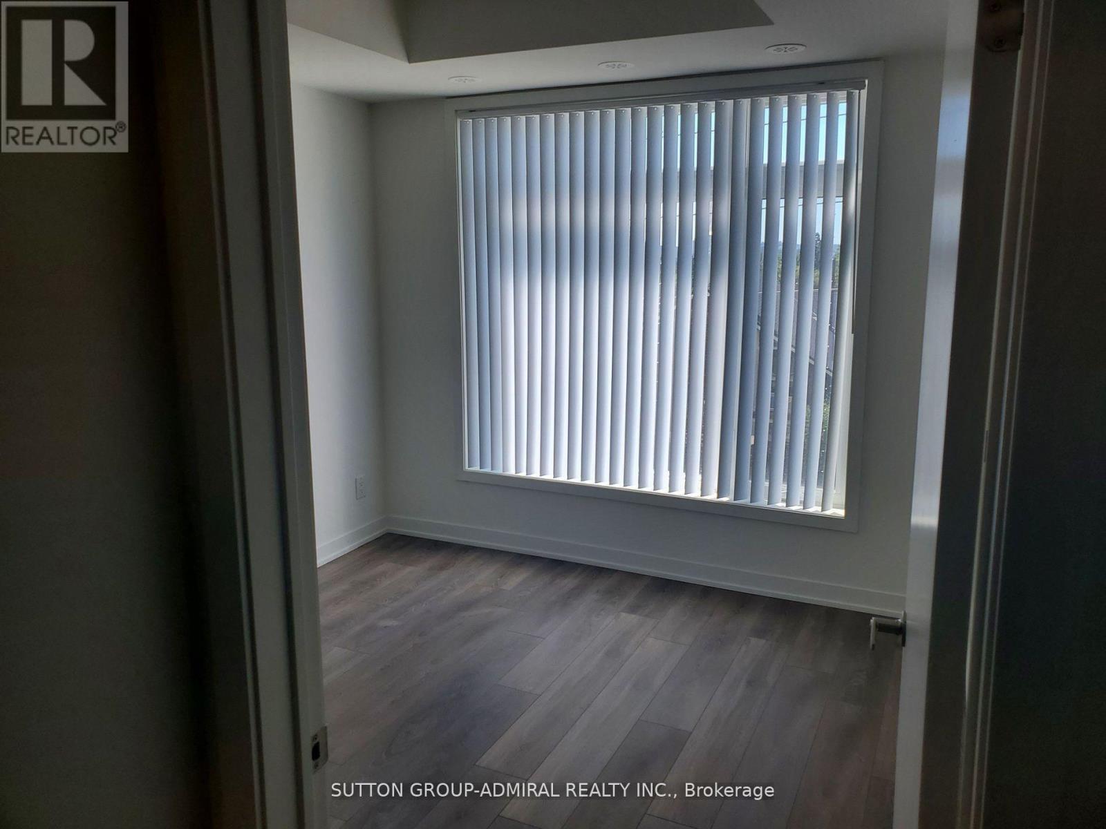 A406 - 160 Canon Jackson Drive, Toronto, Ontario  M6M 0B6 - Photo 5 - W13015868