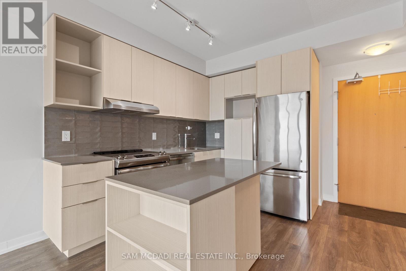 1316 - 2520 Eglinton Avenue W, Mississauga, Ontario  L5M 0Y4 - Photo 2 - W13015904