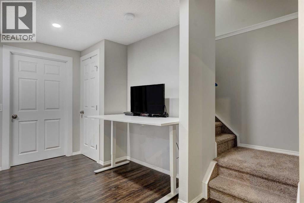 55 Legacy Crescent Se, Calgary, Alberta  T2X 0W5 - Photo 28 - A2301407