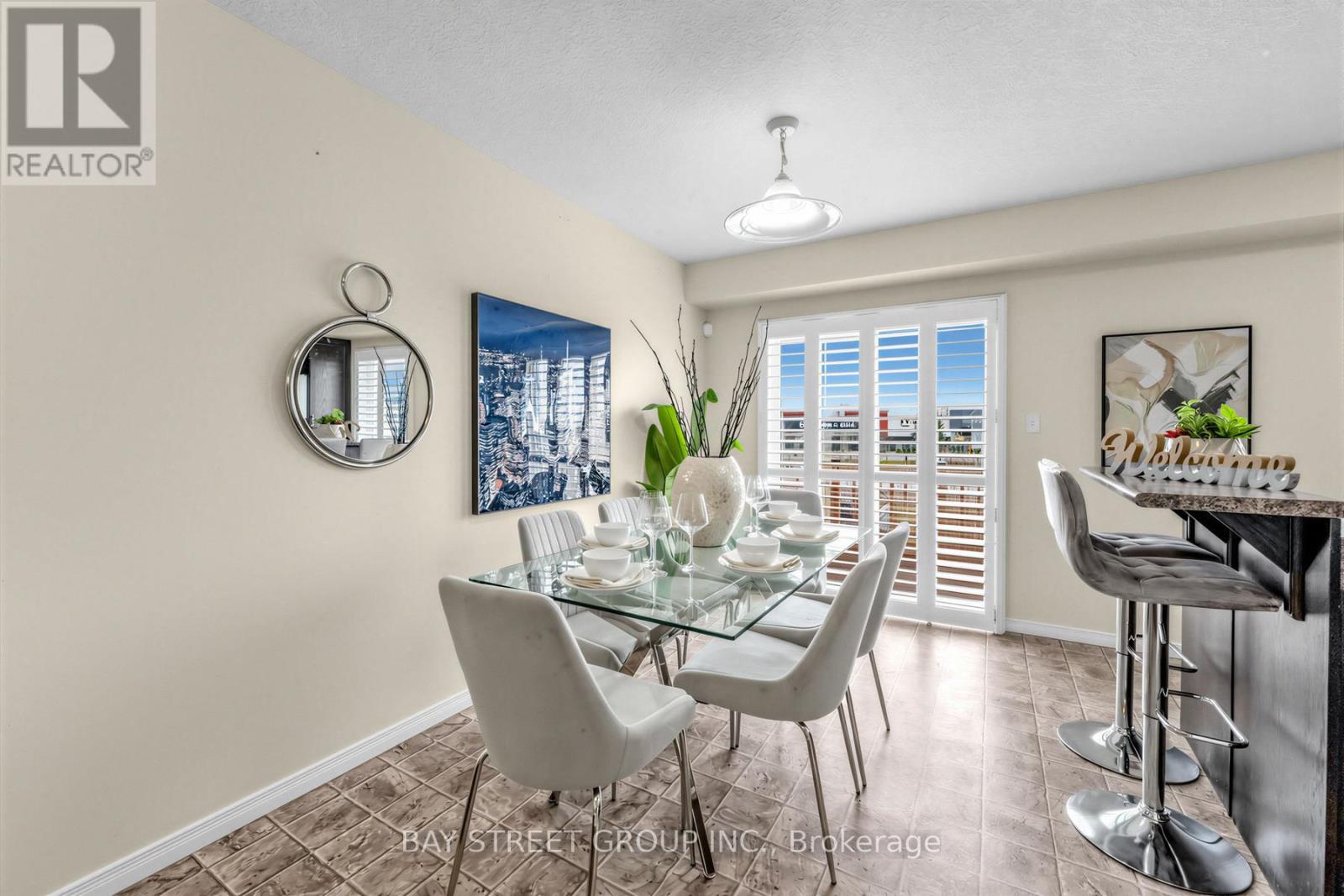 1383 Countrystone Drive, Kitchener, Ontario  N2T 2Z6 - Photo 9 - X13015892