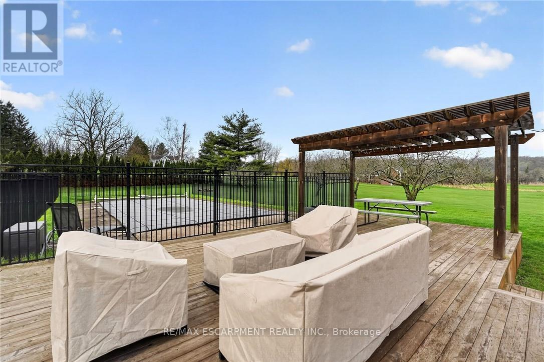 1510 Pelham Road, St. Catharines, Ontario  L2R 6P7 - Photo 7 - X13015952