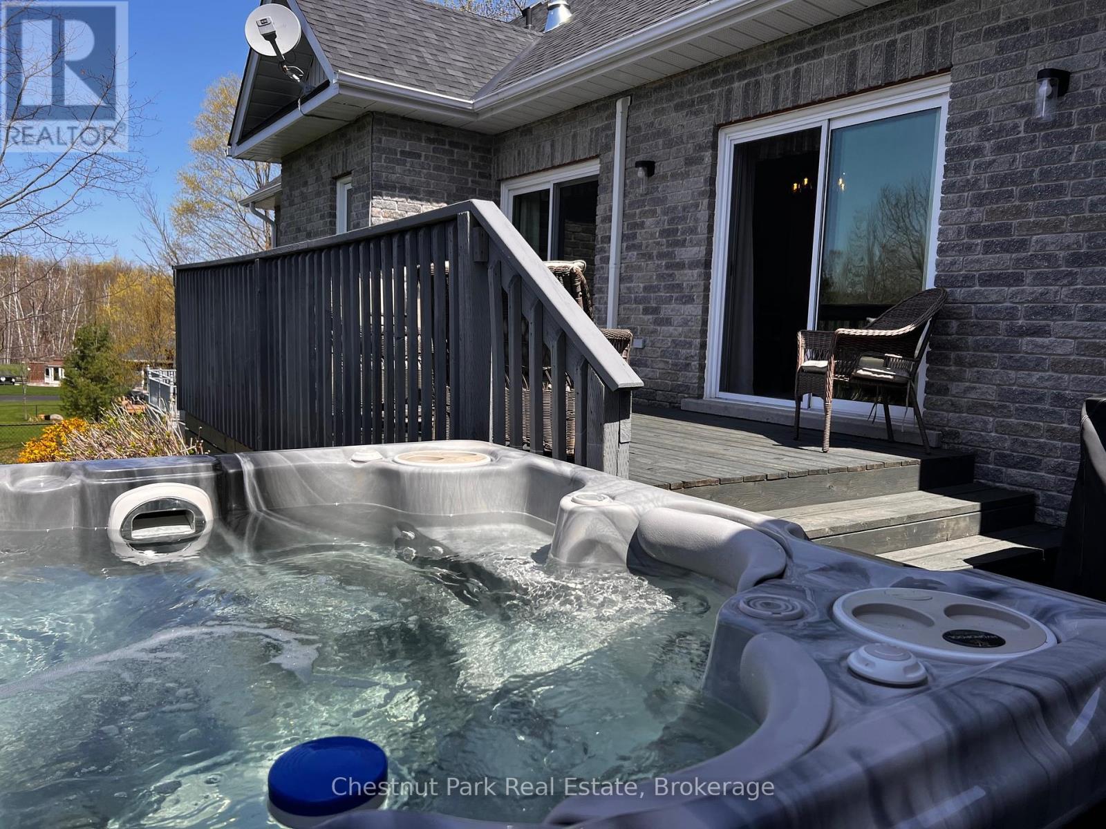 28 Boyd Crescent, Oro-Medonte, Ontario  L0K 1N0 - Photo 7 - S12810838