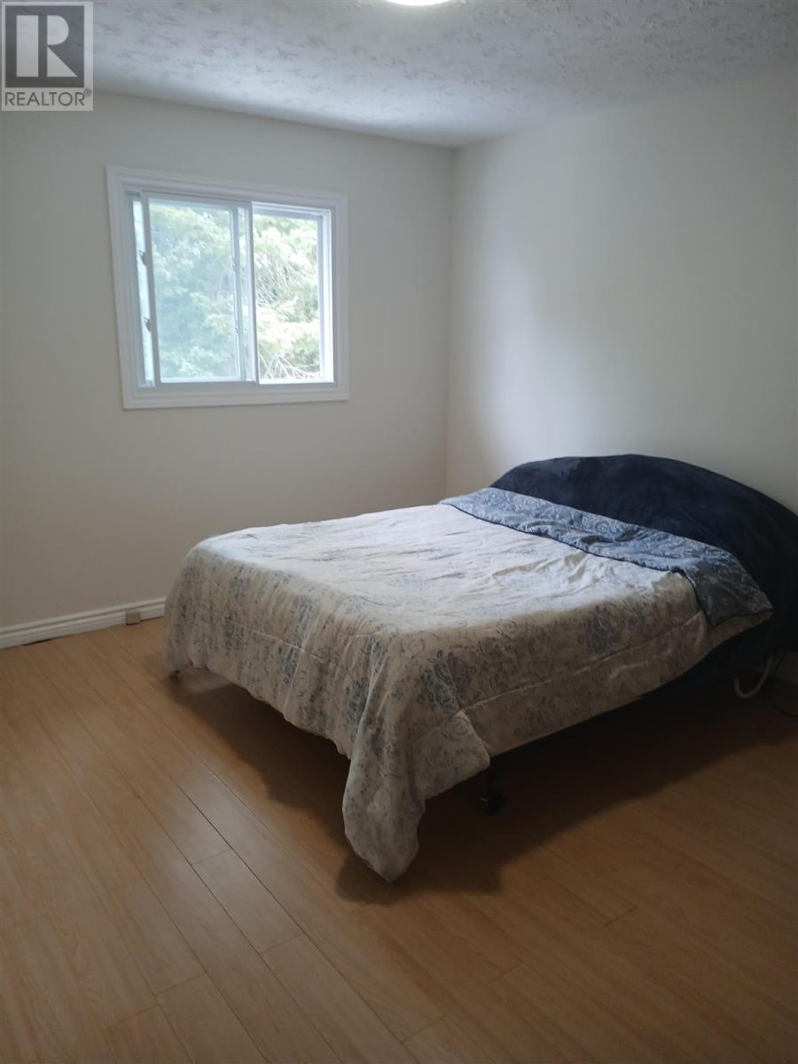 12 Forest Pl, Elliot Lake, Ontario  P5A 3C6 - Photo 12 - SM260714