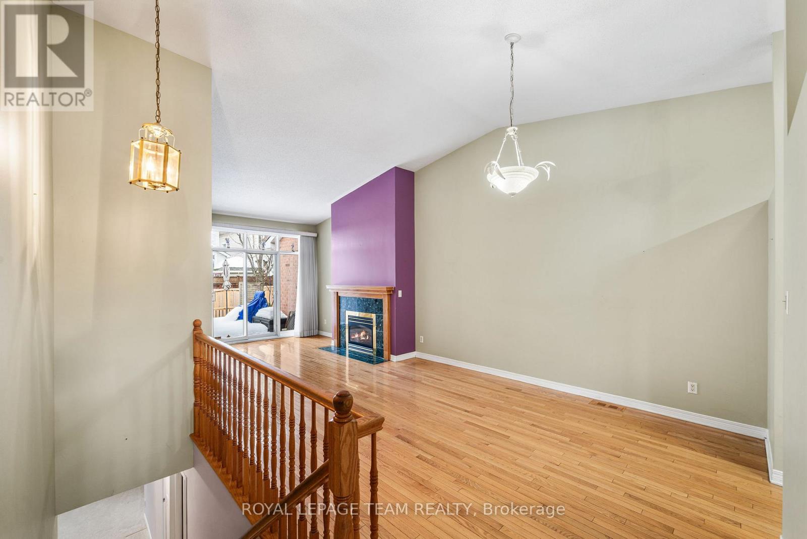 10 Quinterra Court, Ottawa, Ontario  K1V 0W6 - Photo 12 - X12848082