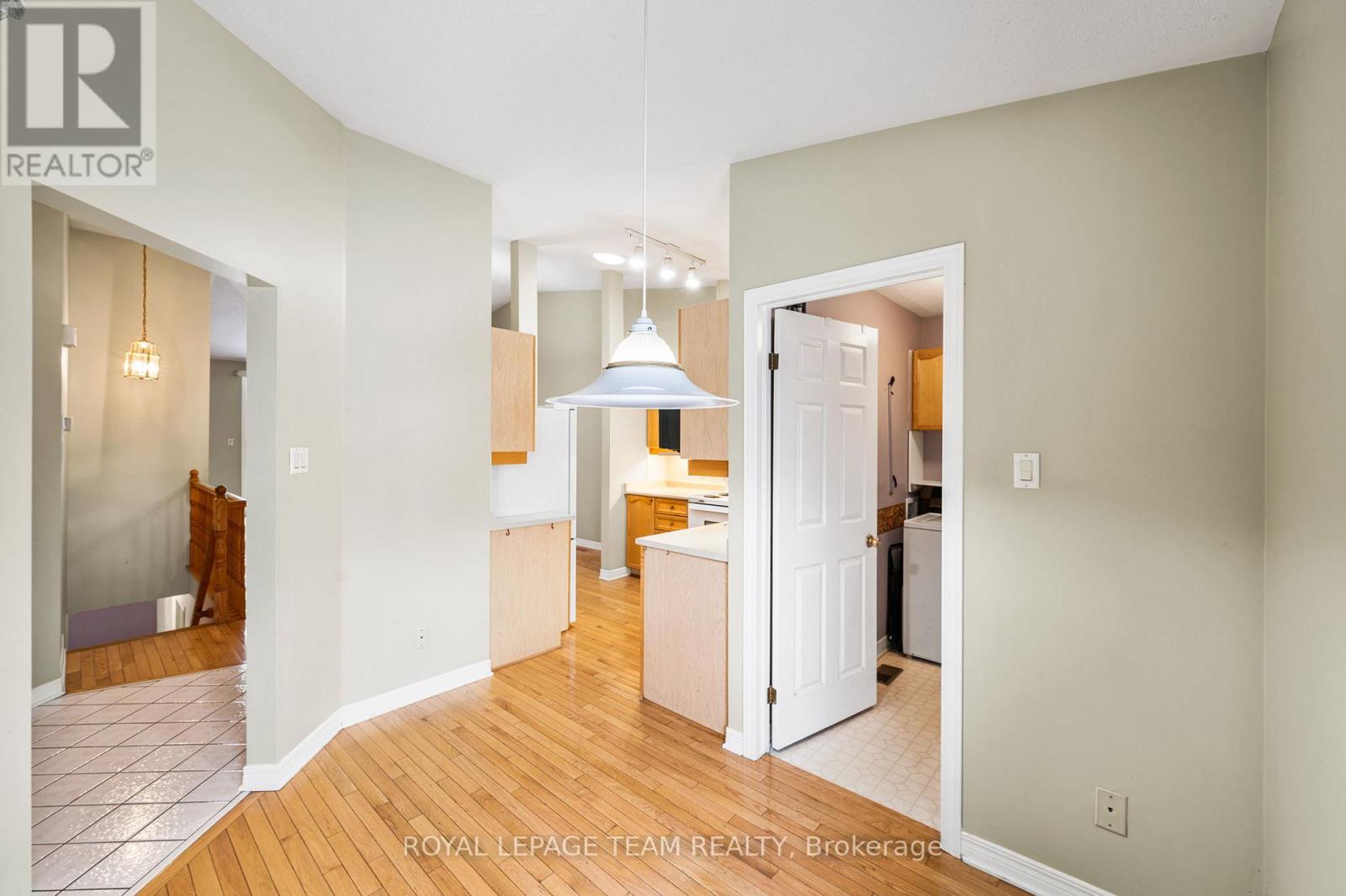 10 Quinterra Court, Ottawa, Ontario  K1V 0W6 - Photo 16 - X12848082