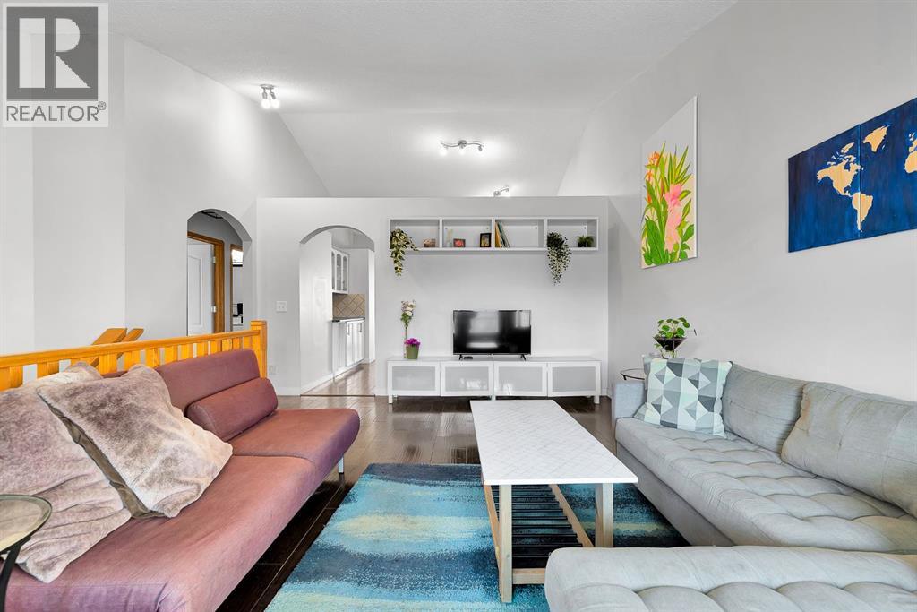 132 West Creek Drive, Chestermere, Alberta  T1X 1K6 - Photo 7 - A2301036