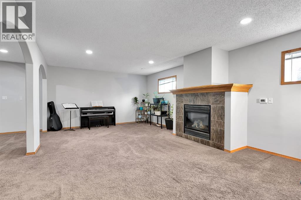 132 West Creek Drive, Chestermere, Alberta  T1X 1K6 - Photo 30 - A2301036