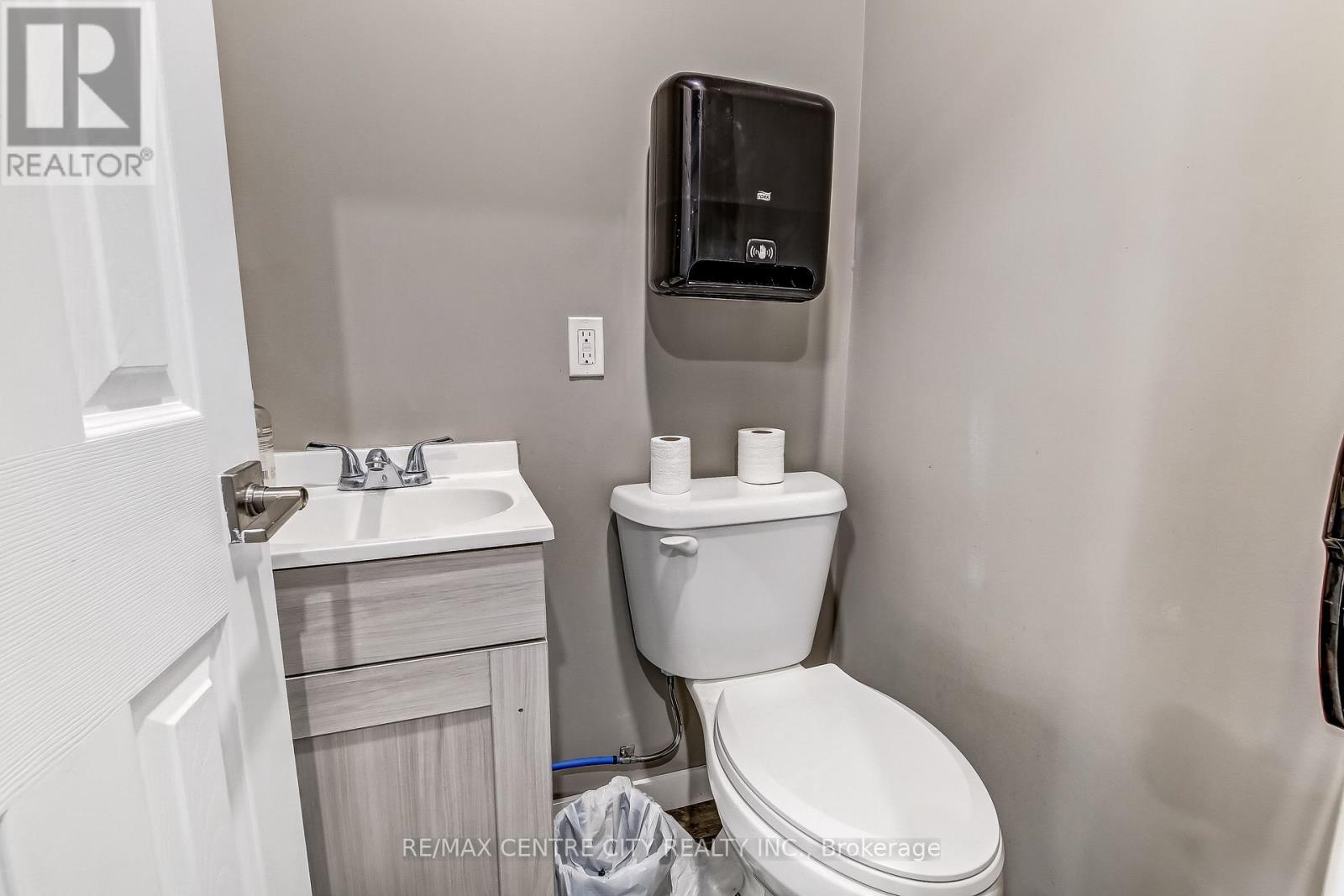 174 Main Street, Lucan Biddulph, Ontario  N0M 2J0 - Photo 12 - X13016016