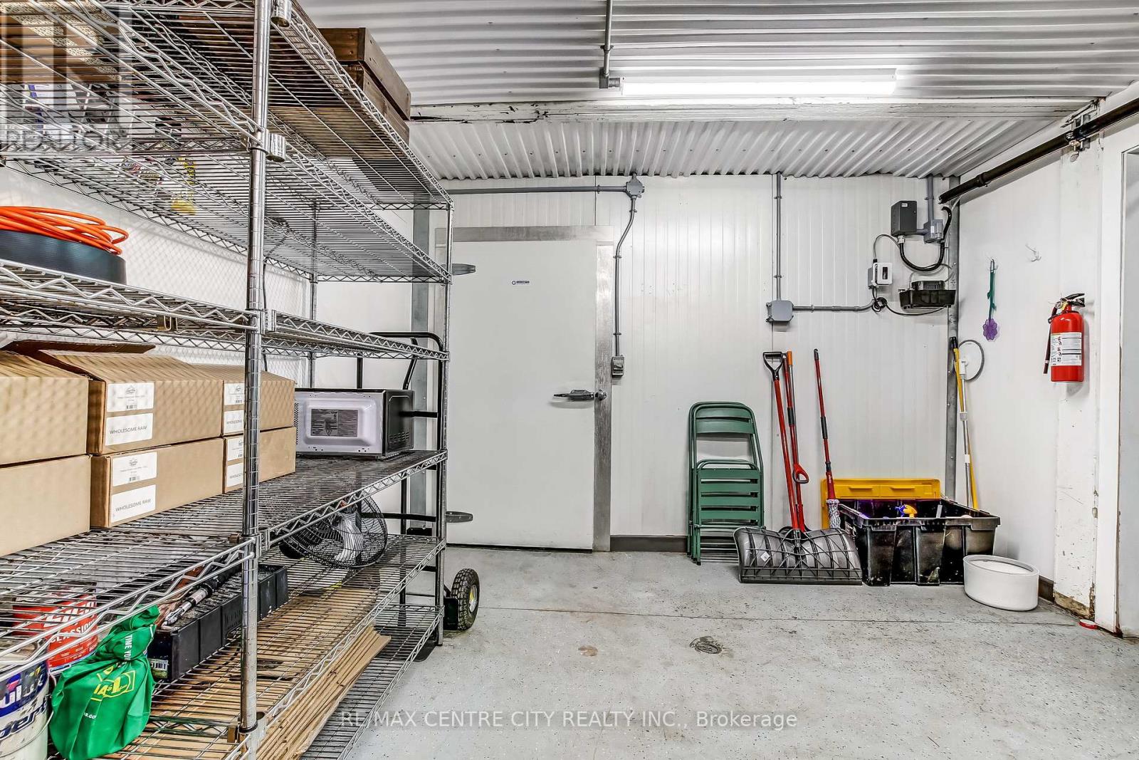 174 Main Street, Lucan Biddulph, Ontario  N0M 2J0 - Photo 17 - X13016016