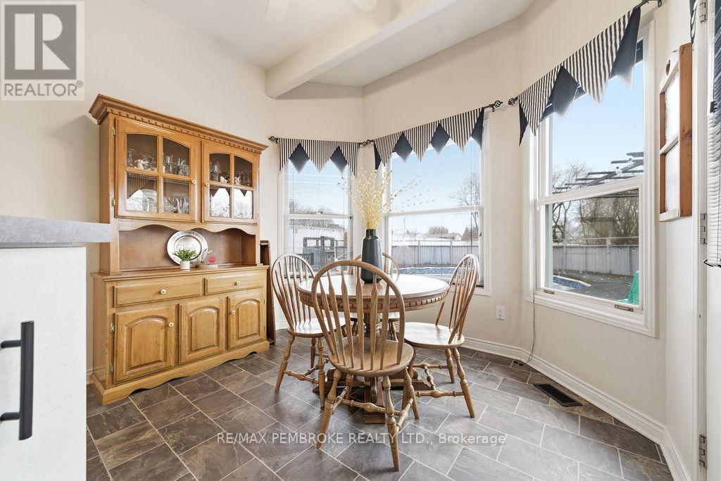 152 Reta Crescent, Pembroke, Ontario  K8A 1B3 - Photo 12 - X13016022