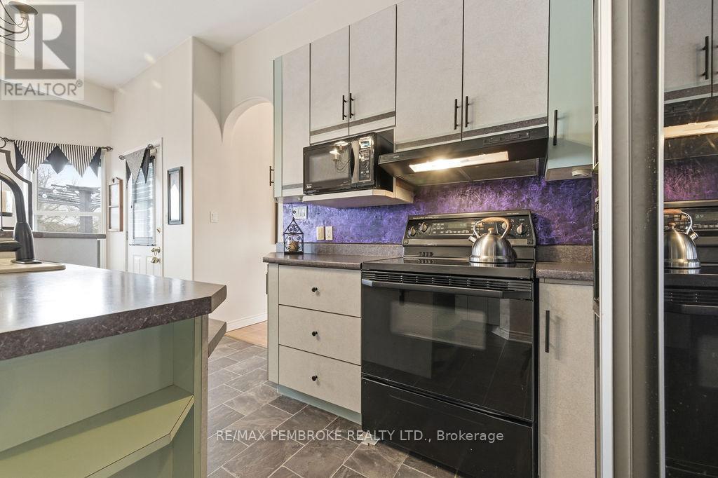 152 Reta Crescent, Pembroke, Ontario  K8A 1B3 - Photo 14 - X13016022