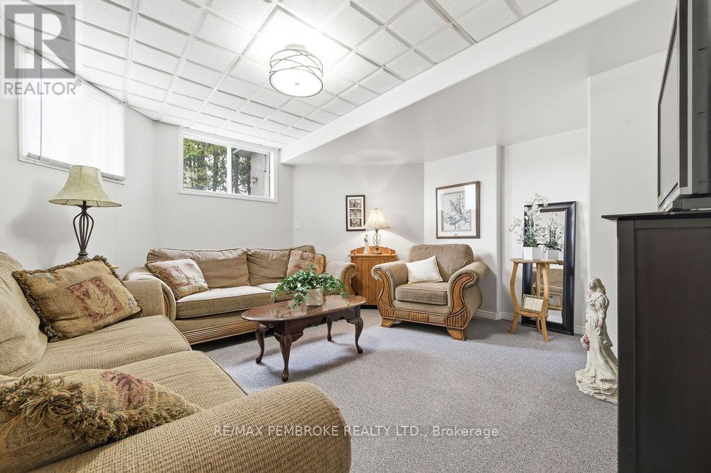 152 Reta Crescent, Pembroke, Ontario  K8A 1B3 - Photo 40 - X13016022