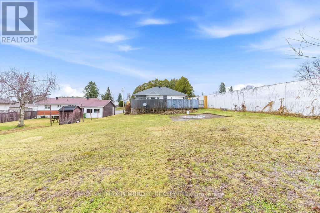 152 Reta Crescent, Pembroke, Ontario  K8A 1B3 - Photo 42 - X13016022