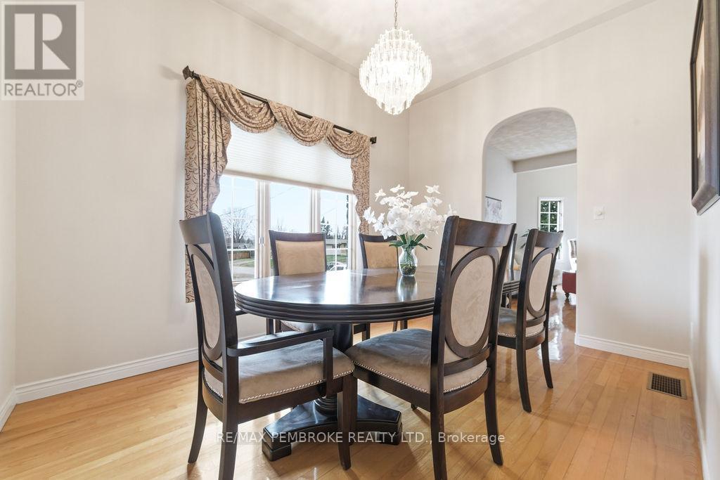 152 Reta Crescent, Pembroke, Ontario  K8A 1B3 - Photo 8 - X13016022