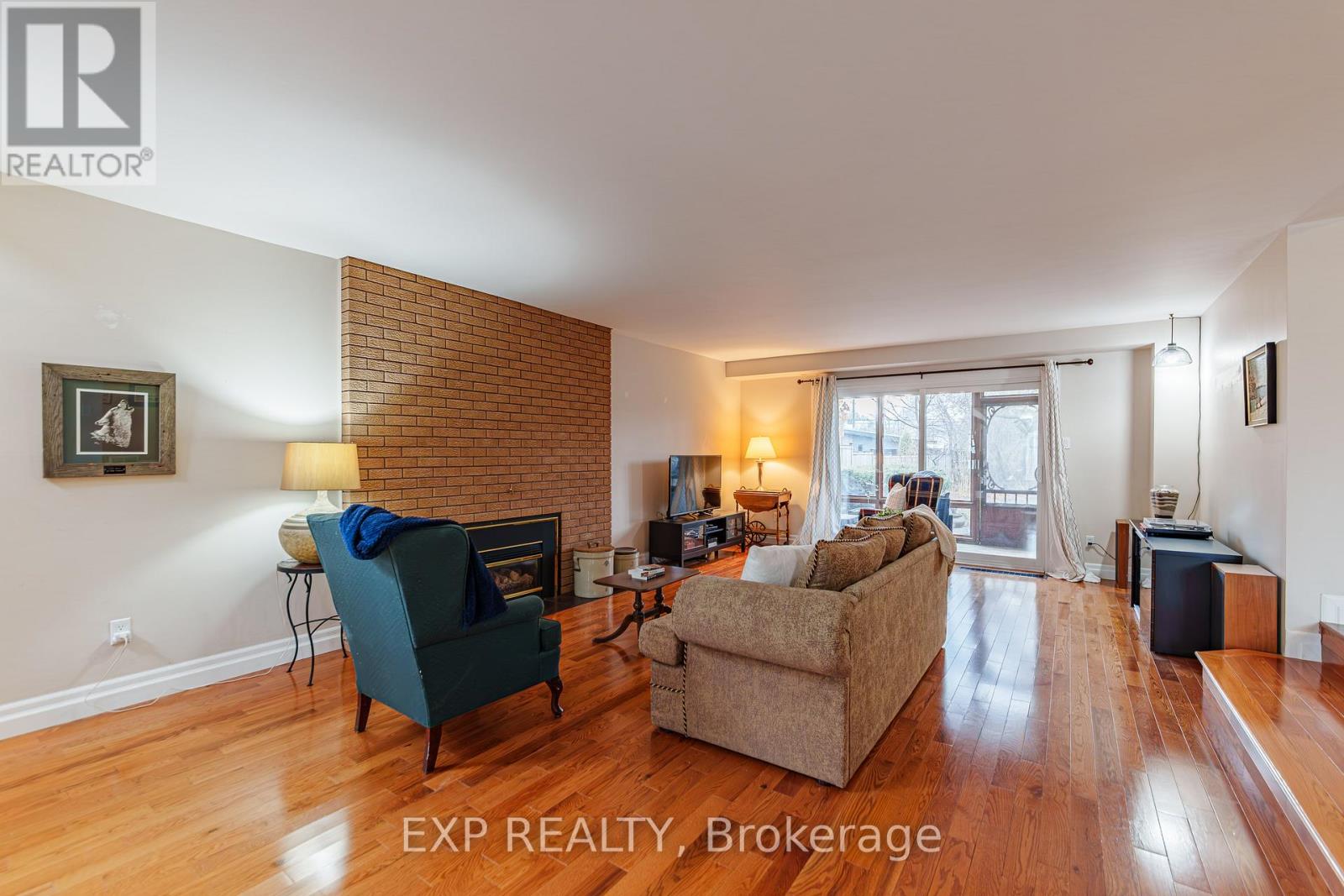 1592 Apeldoorn Avenue, Ottawa, Ontario  K2C 1V5 - Photo 3 - X13015994